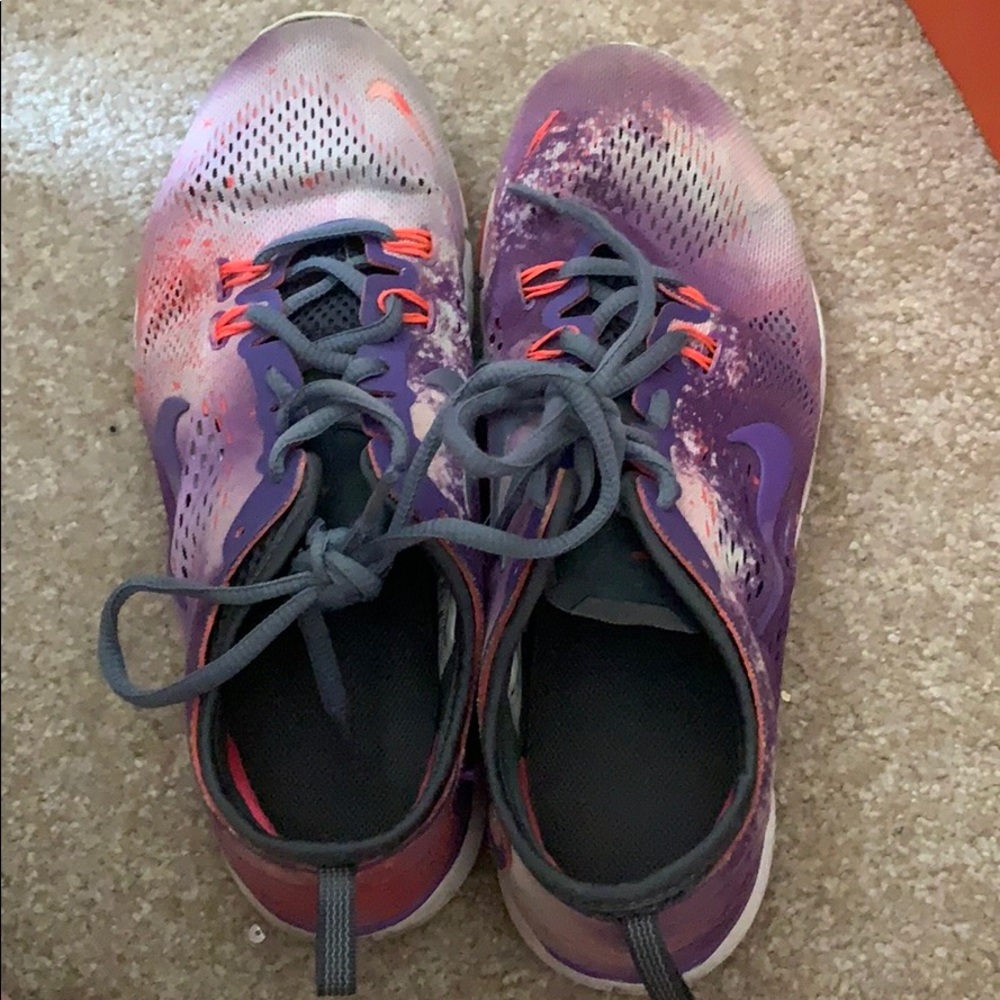 Nike Tennis Shoe
